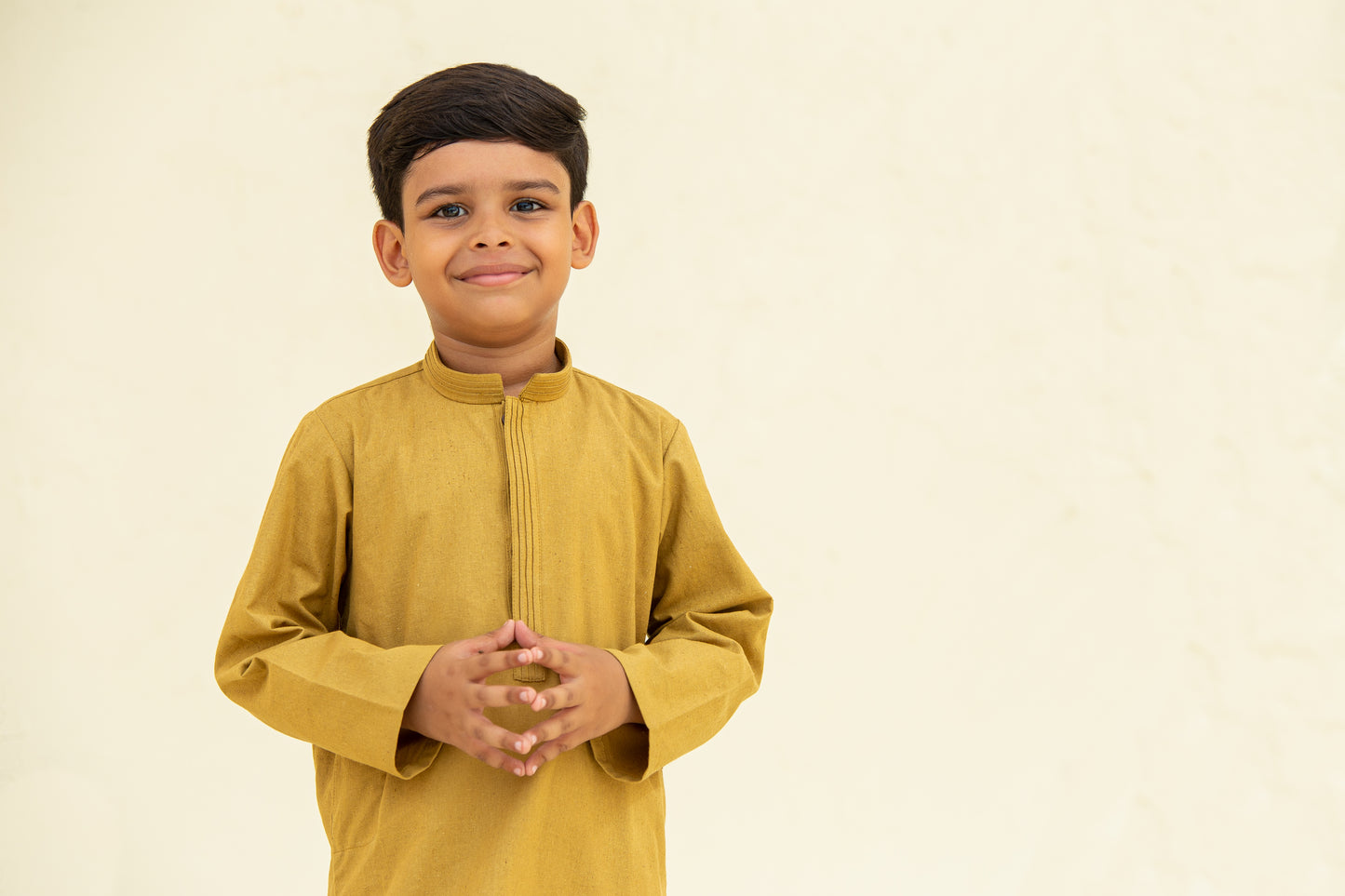 Dhani green kurta shalwar. B3098