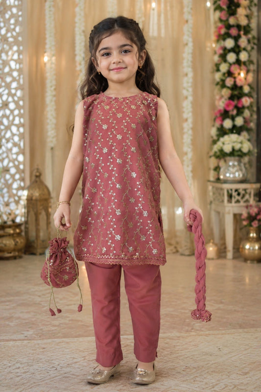 4 - piece embroidered Kameez Suit with Dupatta and Batwa.G10410 (3)