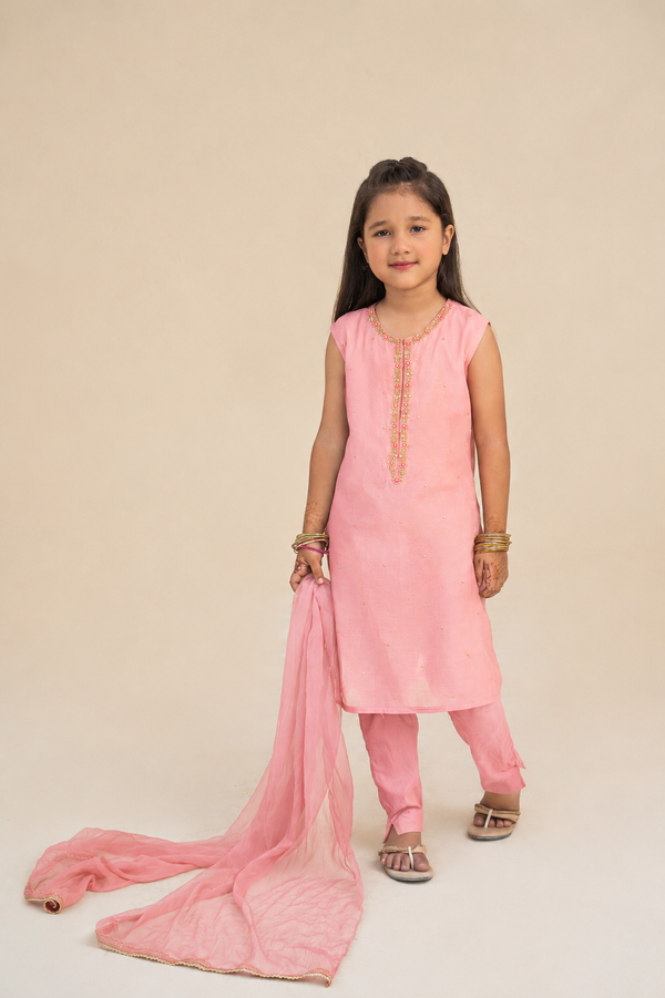 4 - piece Hand Embroidered Kameez Suit with Dupatta and Batwa. G10429