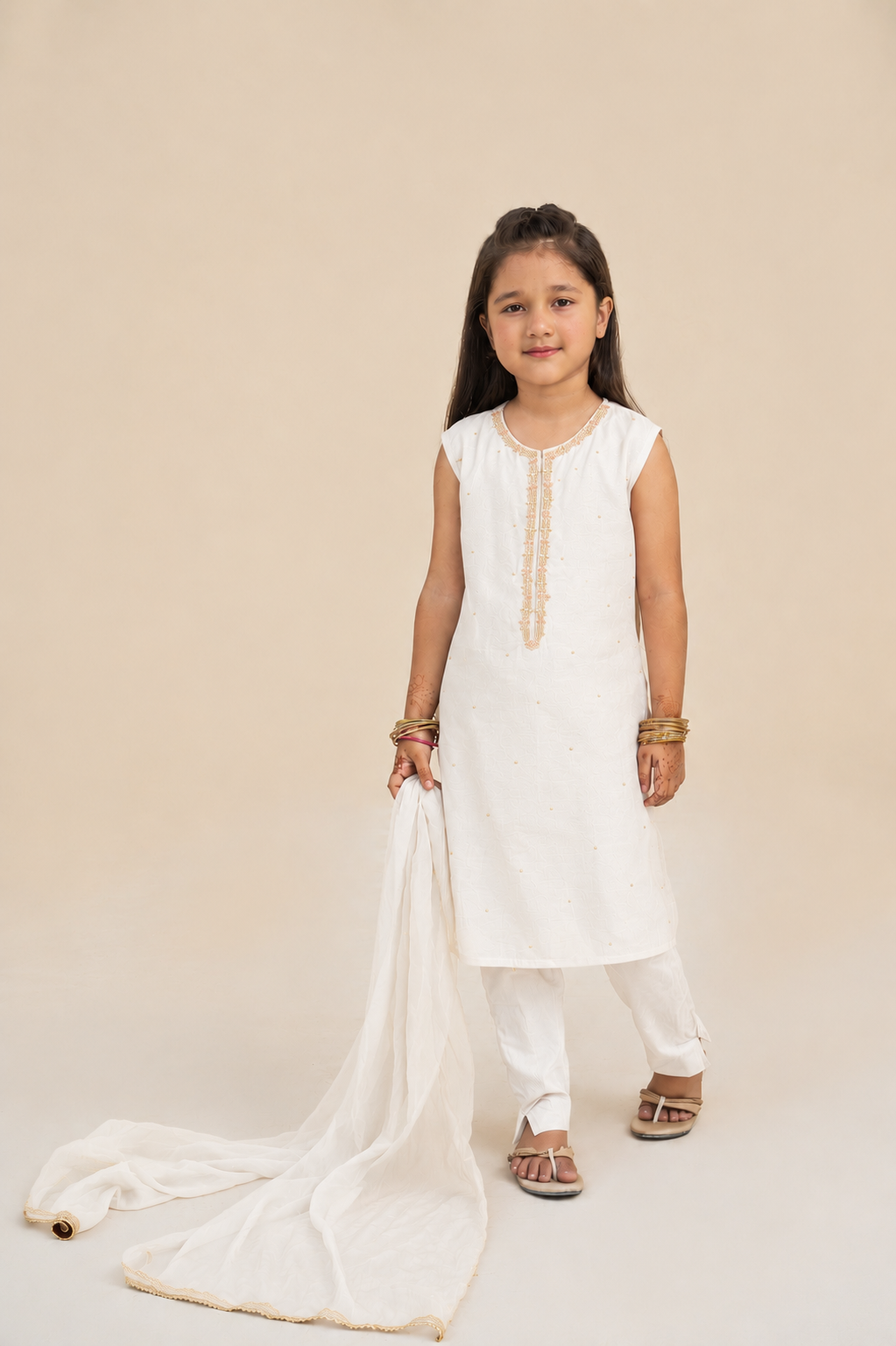 4 - piece Hand Embroidered Kameez Suit with Dupatta and Batwa. G10429