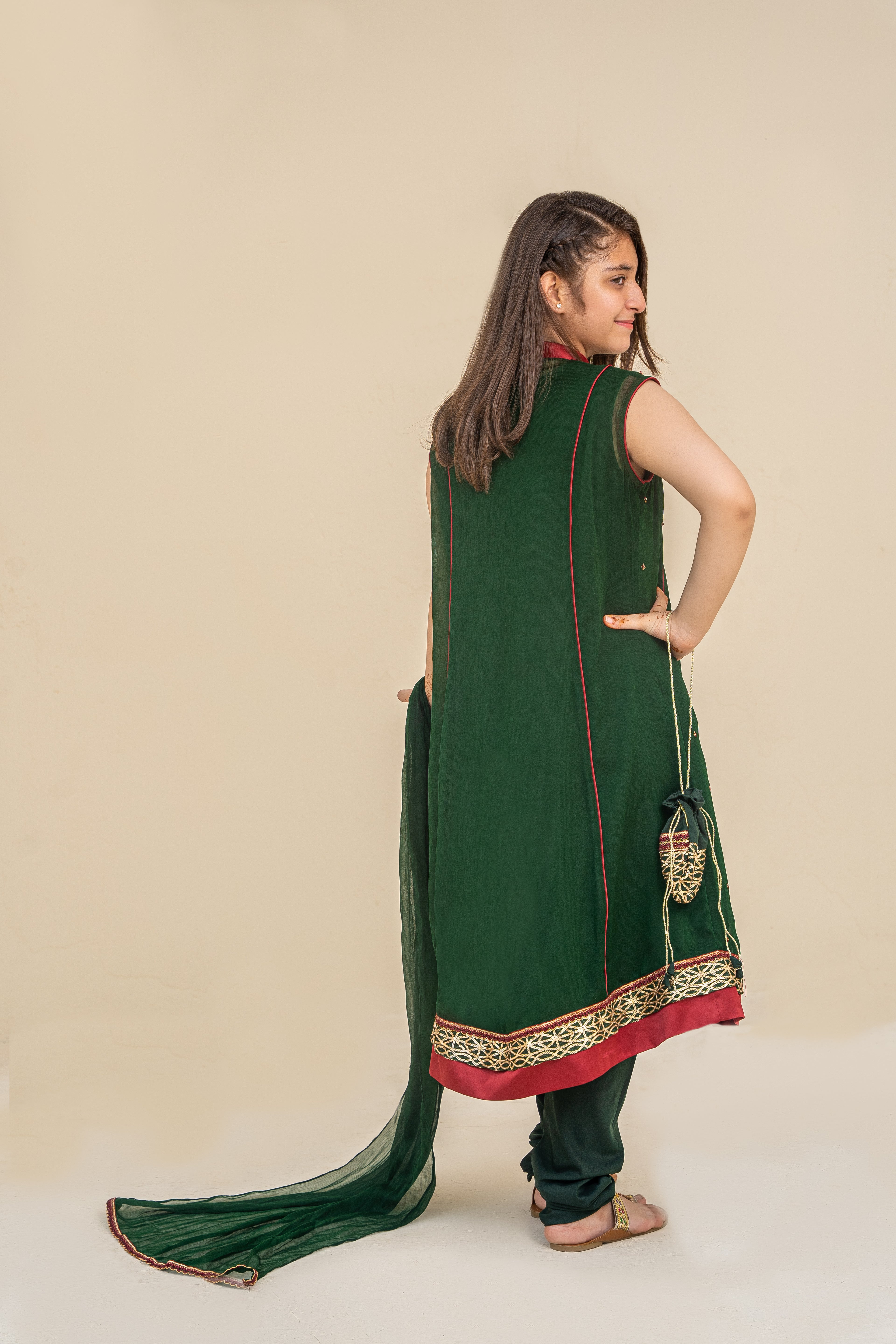 4 - piece Hand embroidered Kameez Suit with Dupatta and Batwa. G10441
