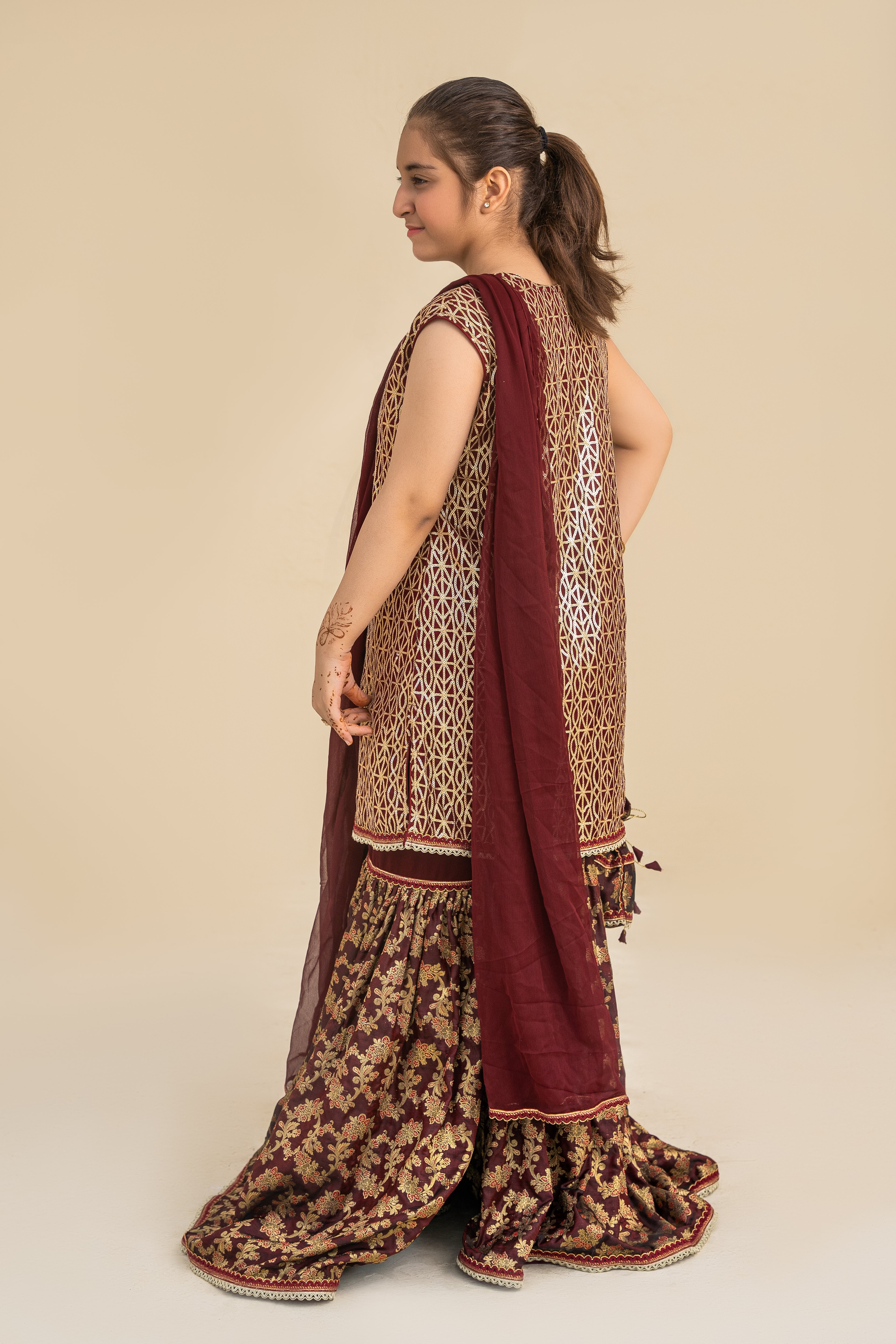4 - piece embroidered Gharara Suit with Dupatta and Batwa.G10447