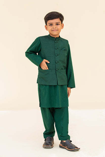 Green kurta shalwar with waistcoat. B3099