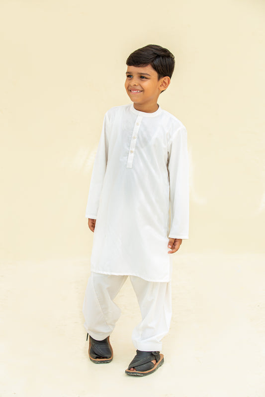 White kurta shalwar.B4006